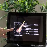 Touchscreen van een diodelaser met de golflengtes 755, 808, 940 en 1064 nanometer